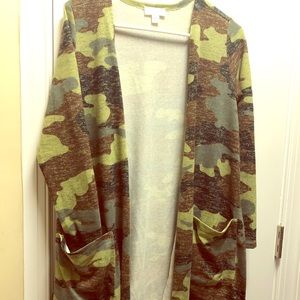 BNWT LuLaRoe Camo Caroline Cardigan S